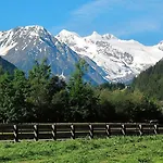 Alpenhaus Monte بيت ضيافة نيوستيف ام ستوبيتا