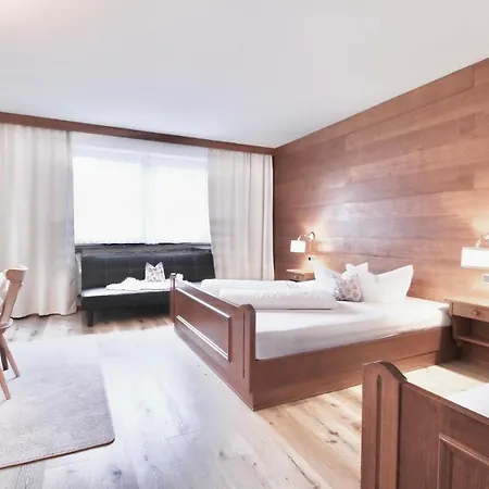Alpenhaus Monte 3* Нойштіфт-ім-Штубайталь