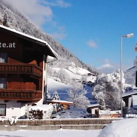 Alpenhaus Monte Bike & Hike Guest house Neustift im Stubaital