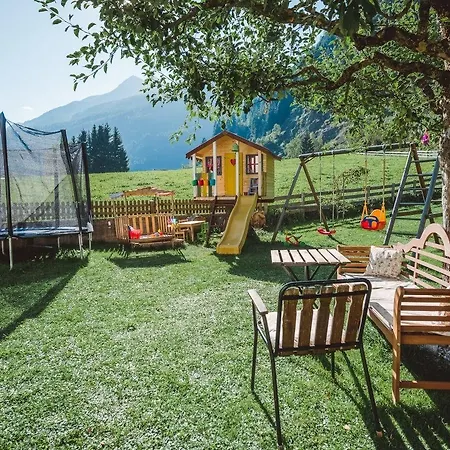 Casa de hóspedes Alpenhaus Monte Bike & Hike 3*