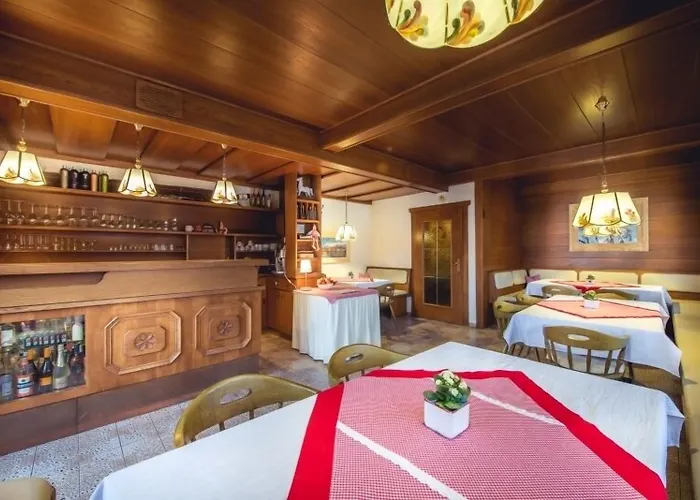 阿尔鹏豪斯门特酒店 施图拜河谷新施蒂夫特