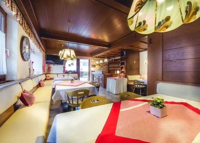 阿尔鹏豪斯门特酒店 招待所 施图拜河谷新施蒂夫特